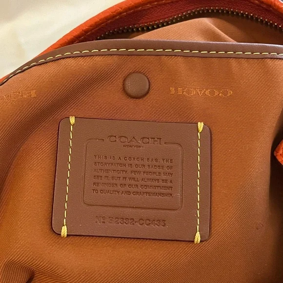 Coach Vibrant Orange Shoulder Bag - Picture 7 of 9